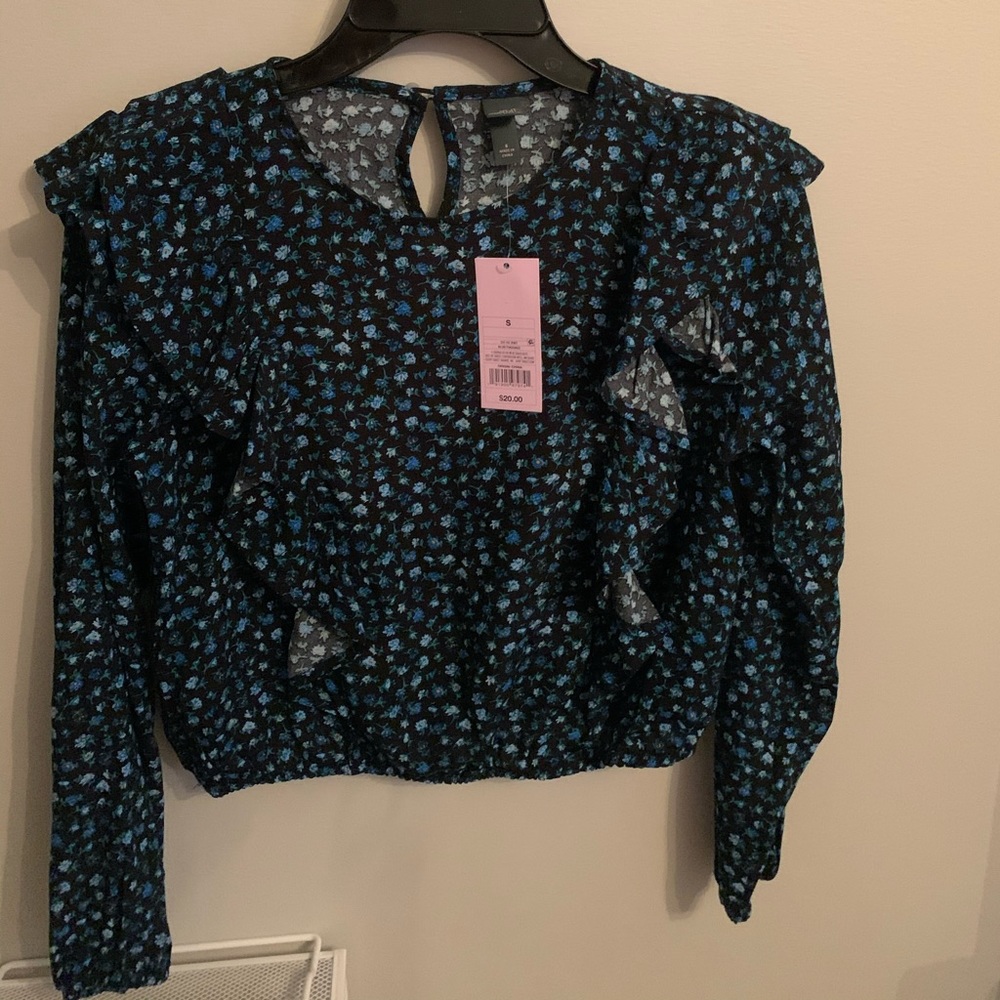 Brand new floral top
